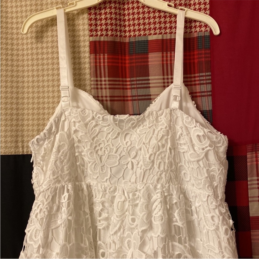 Torrid crochet lace sweetheart cut dress - Picture 9 of 13